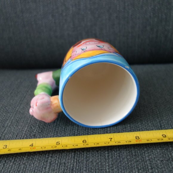 Ceramic Coffee Mug with Pig Design and Pig Handle - Picture 11 of 13
